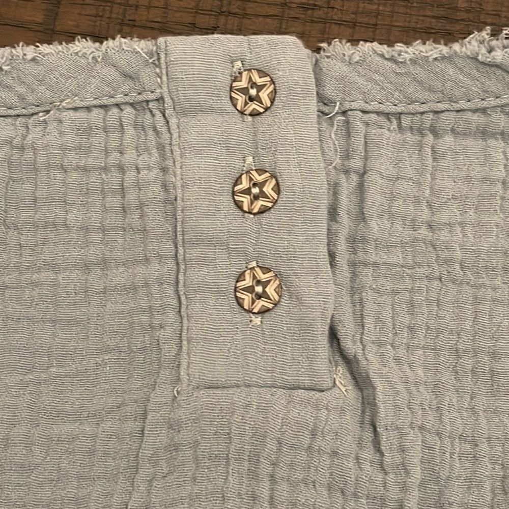 Pol Woven Blouse with round raw-edge neckline, ruffle detailing on the armhole - Picture 8 of 12